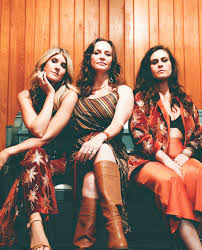 Lobby Lounge Featuring The Krickets